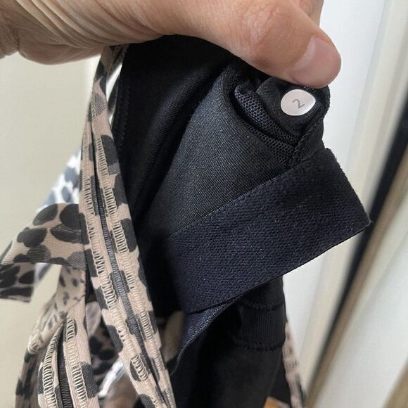 Lululemon Happy Strappy Tank Ace Spot Grain Black Dottie Dash Grain Black size 2 - Picture 7 of 8